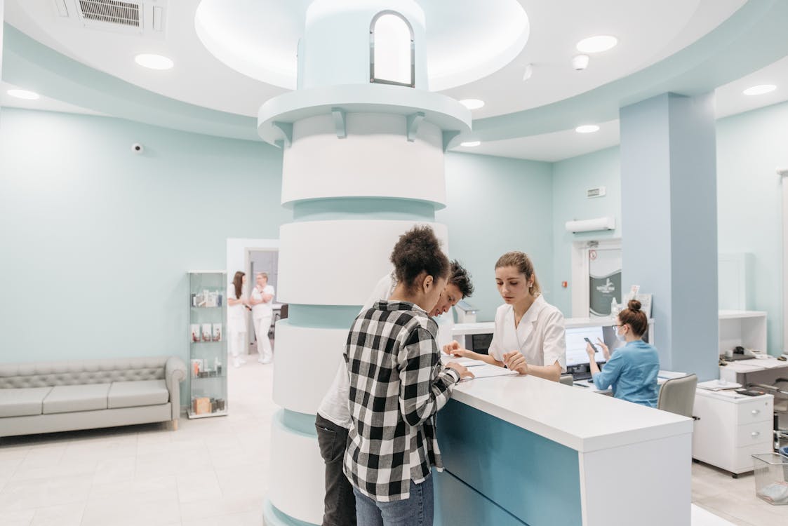 Jak Umówić Wizytę w CM Femmemedica? Rejestracja Krok po Kroku